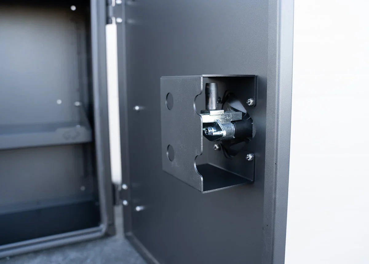 ROAMBUILT Universal Aluminum Storage Box
